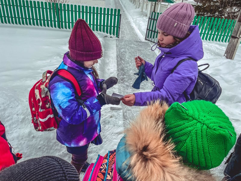 Сотрудники Госавтоинспекции Боготола засветили сельских школьников.