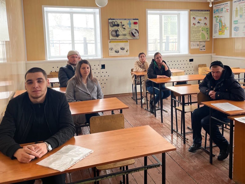 Сотрудники ГИБДД Боготола организовали курсы по восстановлению навыков вождения, которых в простонародье называют «Подснежниками».